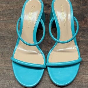 Gianvito Rossi byblos block heel sandals, NWOT, size 6.5
